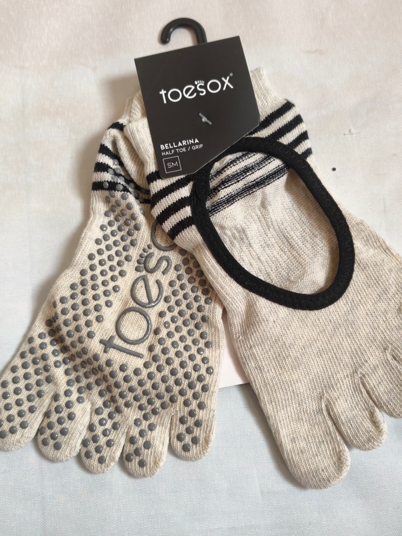Toesox 요가 다섯 발가락 양말 남성용 여성용 전문 - Yoga Mat 리뷰 및 가격